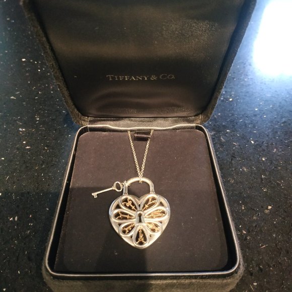 SOLD!!! TIFFANY FILIGREE HEART PENDANT NECKLACE - Picture 3 of 6